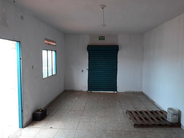 Ponto comercial com casa nos fundos - Foto 2
