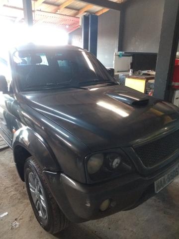 Vende-se l200 com tudo pago, abaixo da tabela fip, em boas condições, só pegar e andar! - Foto 4