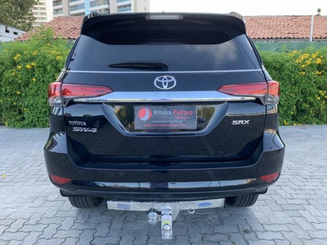 Toyota hilux sw4 2017 2.8 srx 4x4 7 lugares 16v turbo intercooler diesel 4p automÁtico - Foto 4