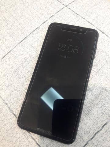 Celular motorola one