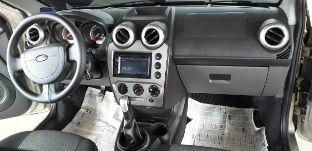Fiesta Sedan - Foto 4