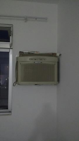 Vendo Ar de Janela Brastemp 7.500 btus - Foto 2