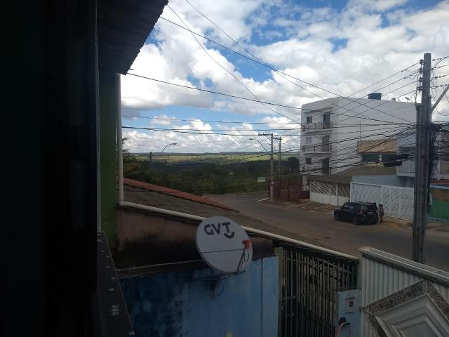 QS 16, 03 suítes, 04 salas, cozinha planejada, garagem pra 04 carros - Foto 16