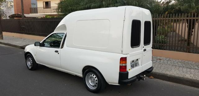 Ford courier 1.6 bau 2008 Basica - Foto 4