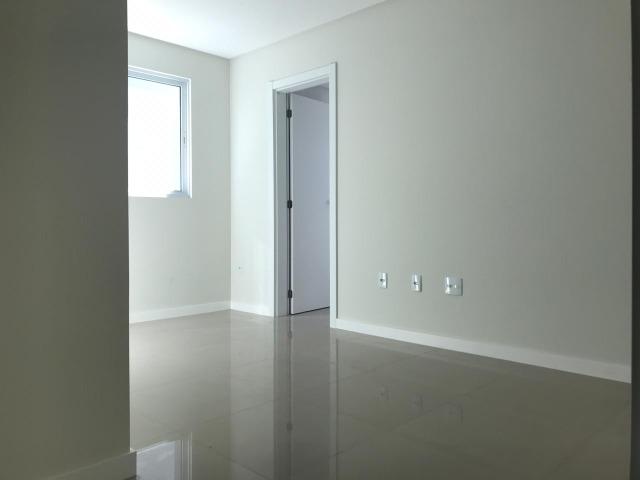 À venda 02 suítes | Com 105m² em Meia Praia, Itapema SC - Foto 7