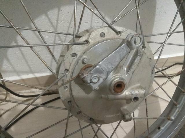 Roda dianteira com pneu cg 125 ano 2005