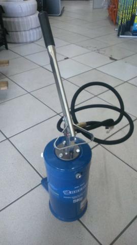 Bomba manual graxa 5kg disco seguidor c-valvula 2m mang - cor azul - Foto 3