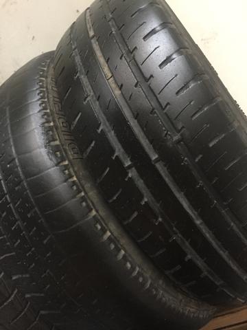 2 pneus 13 um tá top e outro mais baixo os dois estão bons por 120