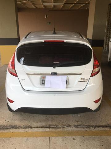 Carro bem conservado