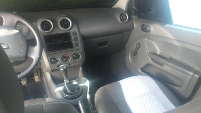 Fiesta hatch 2006 motor 1.6 Flex super novo - Foto 9