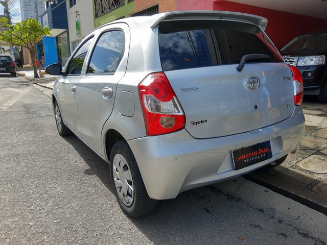 Etios x 1.3 2017 - Foto 6