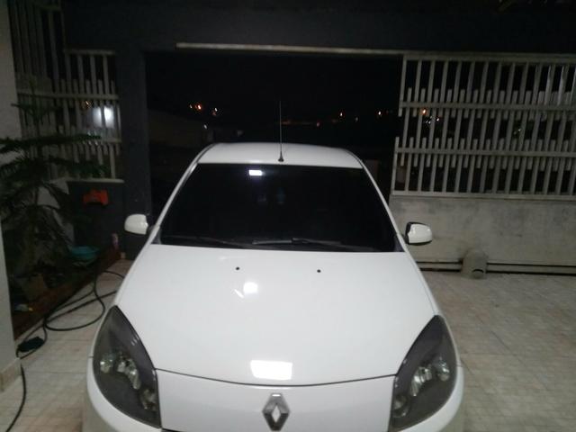 Sandero completo