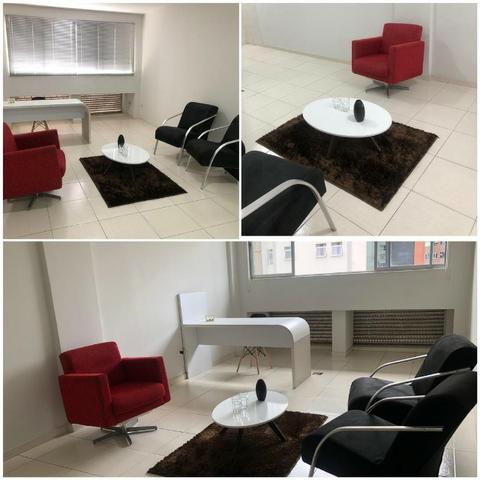 Sala esquina com a 7 de Setembro, nós adaptamos a sala a sua necessidade!