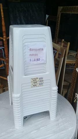Banqueta novas Branca