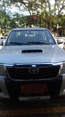 Toyota Hilux 4x4 turbo diesel 3.0 14/14 Manual,carro novo oportunidade!!!