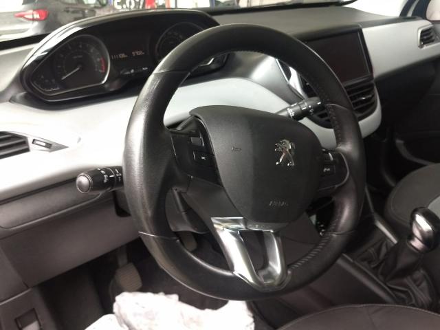 Peugeot 208 - Foto 5
