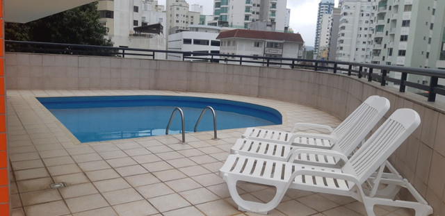 Apartamento vista mar com 3 dormitórios e 2 garagens no centro de Balneário Camboriú - Foto 15