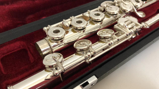 Flauta transversal Yamaha 561 