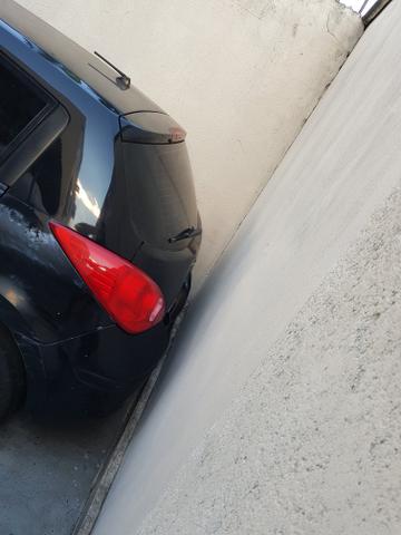 Nissan Tiida1.8 16v gasolina Manual completo - Foto 4