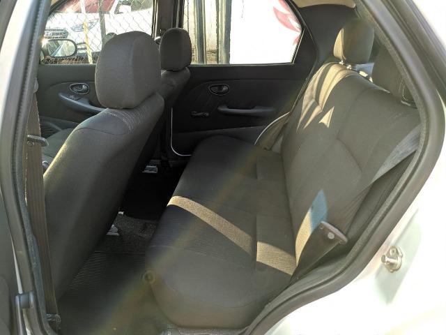 Palio Fire Economy 1.0 8V Flex 4P - 2011 - Foto 7