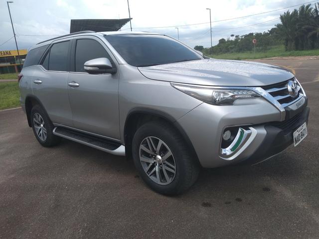 HILUX SW4 SRX 4x4 2.8 TDI DIESEL 7LG AT 16-17 - Foto 2