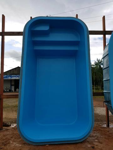 Piscina 4 x 2 x 1,15 - R $ 9.500,00 à vista