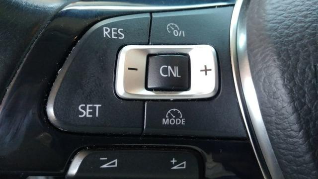 VW - Golf 1.6 Confortline MSI Manual - 2016 - Foto 16