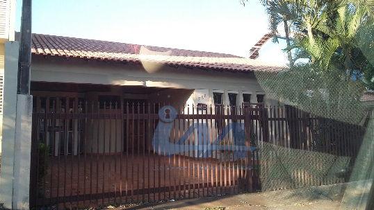 Comercial casa com 3 quartos - Bairro Aurora em Londrina