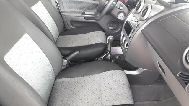 Fiesta Hatch SE 1.6 2014 completo e muito conservado - Foto 9