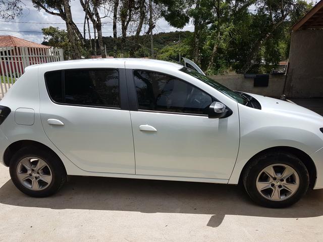 Sandero vibe 2018 3 Cilindros 81cv