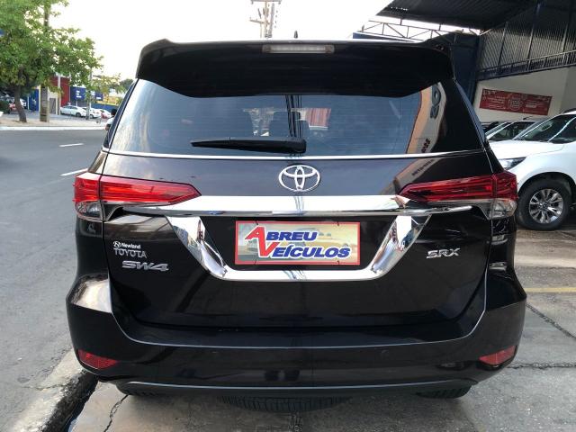 HILUX SW4 2017/2018 2.8 SRX 4X4 7 LUGARES 16V TURBO INTERCOOLER DIESEL 4P AUTOMÁTICO - Foto 12