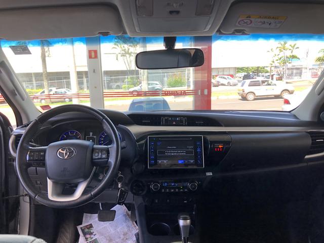 Hilux Srv 2017 4x4 diesel Automática - Foto 6