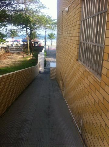Apartamento Mongaguá - Em frente a Praia - Pé na areia - Foto 17