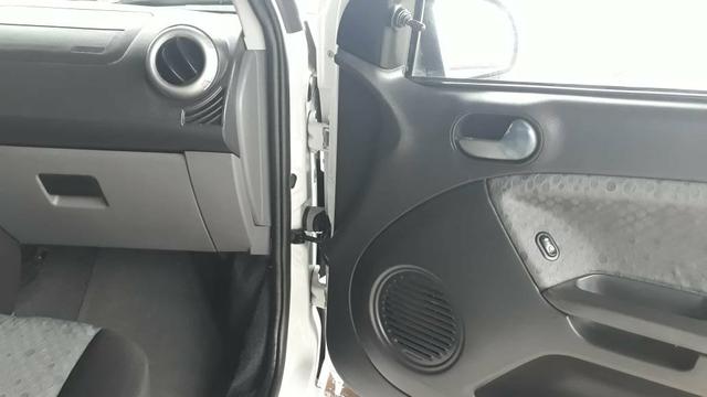 Fiesta Hatch SE 1.6 2014 completo e muito conservado - Foto 13