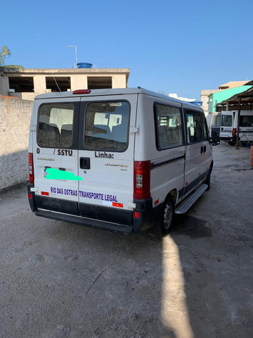 van barata olx