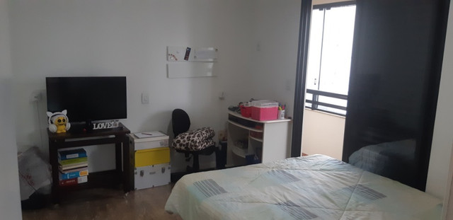 Apartamento vista mar com 3 dormitórios e 2 garagens no centro de Balneário Camboriú - Foto 3