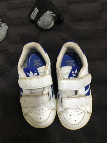 tenis adidas tamanho 22