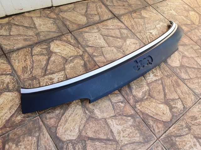 Moldura / Aplique da Tampa traseira Jeep Compass 17/22 Original NOVO - Foto 3