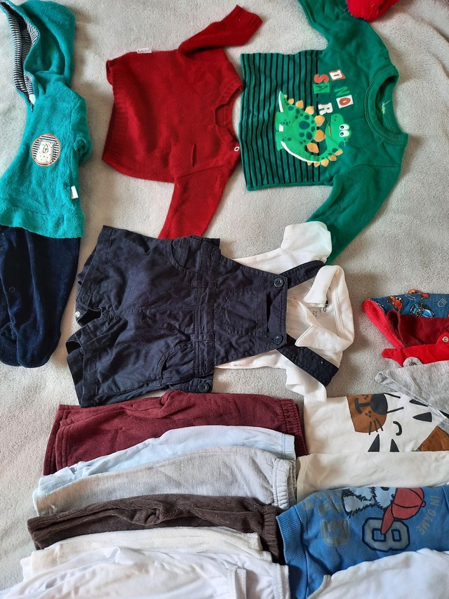 Kit roupas e sapatos bebê de 0 a 6 meses - Foto 2