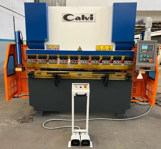 Dobradeira Hidraulica Calvi 40/2000