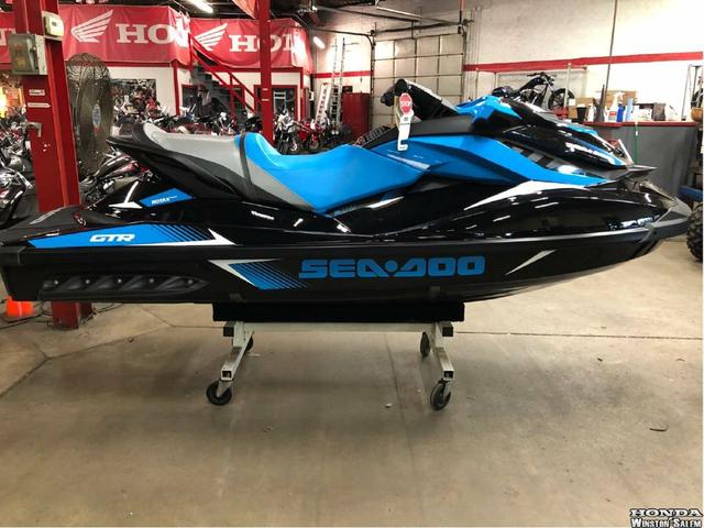 Jet ski