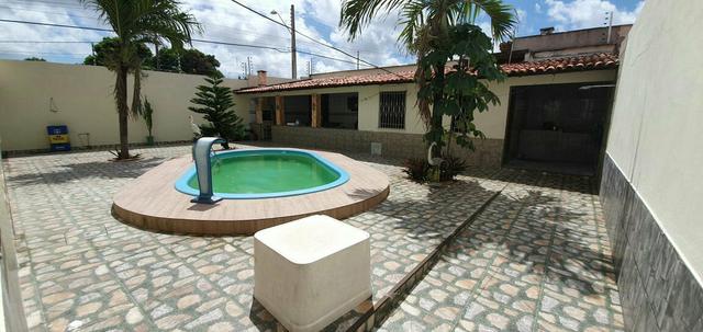 Alugo Excelente casa com piscina no Cohatrac - Foto 17