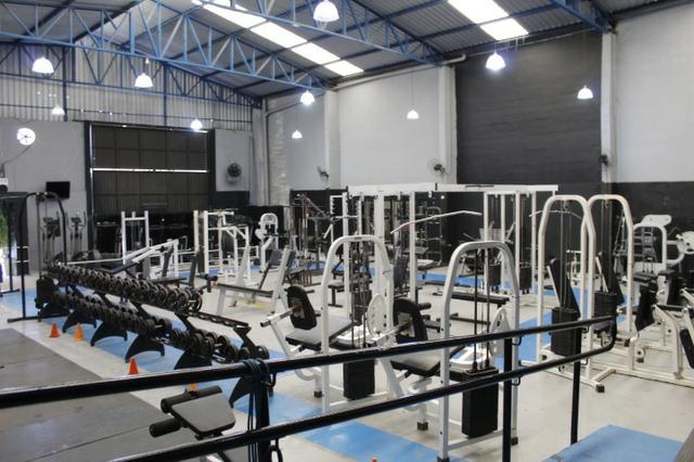 Vende Academia de musculação