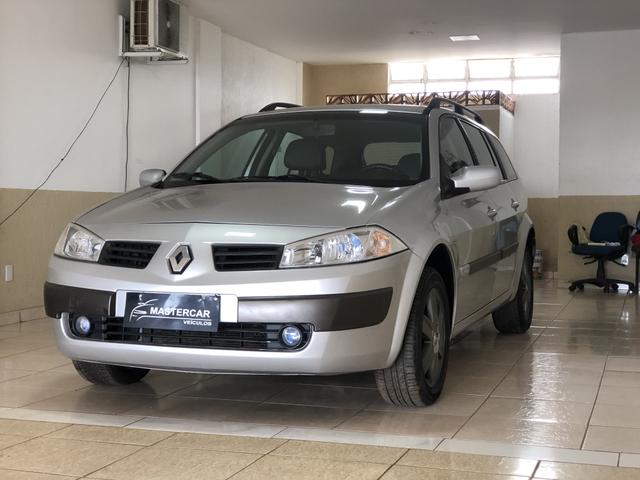 Megane 2.0 Dynamique GT Completo manual, bancos em couro, somente Brasília