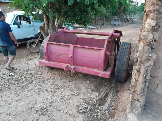 Vende-se madal raspadeira baldan uma plantadeira jumil 3 linhas e uma siladeira - Foto 3