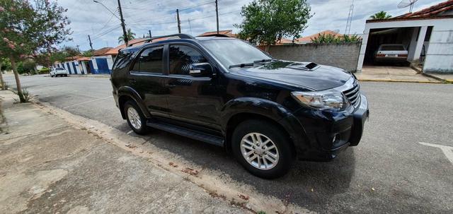 Toyota Hilux SW4 SRV 4x4 - Top de linha - Foto 2