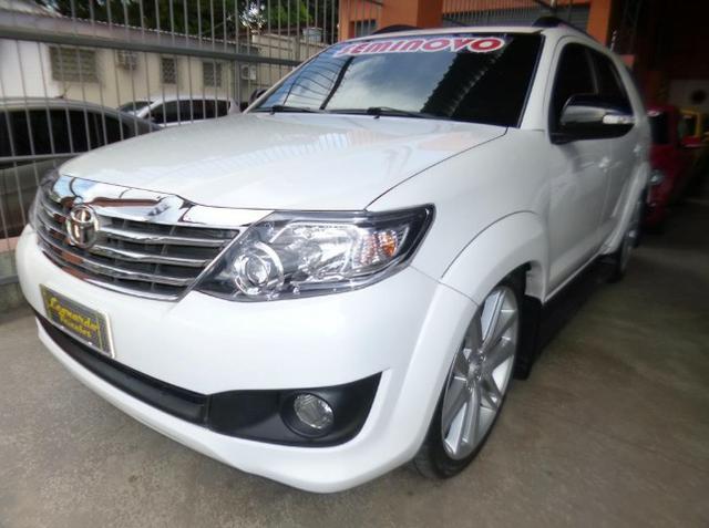 Hilux SW4 SR 2.7 4x2 flex automático 2013/2013 branca