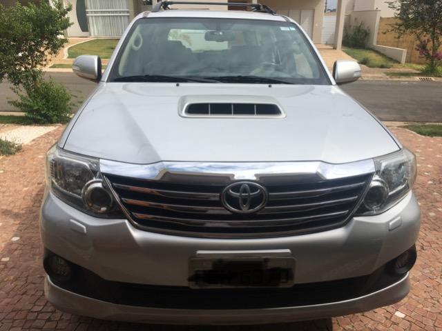 Hilux Sw4 7 lugares - Foto 4