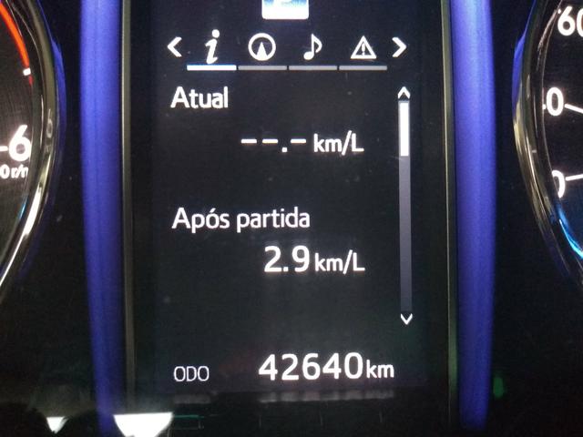 HILUX SW4 SRX 4x4 2.8 TDI DIESEL 7LG AT 16-17 - Foto 8