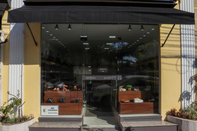 Vendo linda loja de calçado femininos em Cuiabá